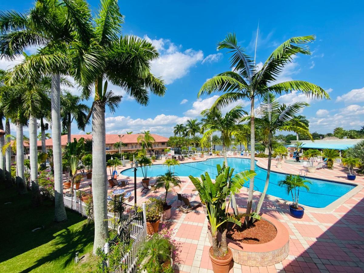 Royal Inn Hotel Royal Palm Beach Exteriör bild